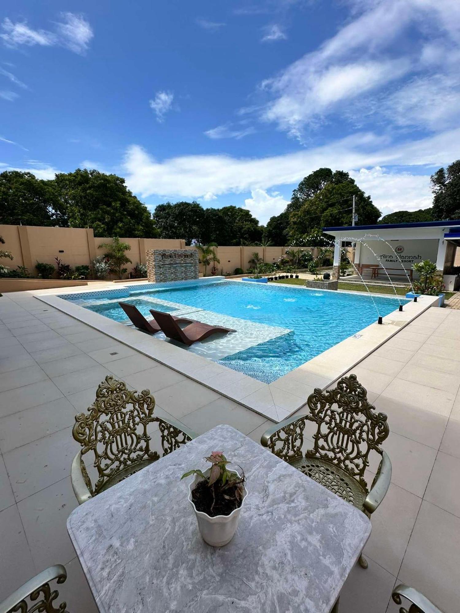 Aina Hannah Family Resort'S Greek Unit Calatagan Екстер'єр фото