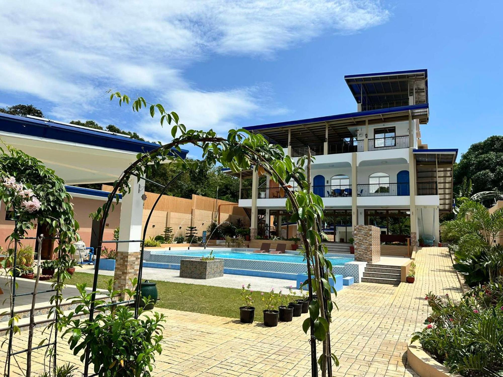 Aina Hannah Family Resort'S Greek Unit Calatagan Екстер'єр фото